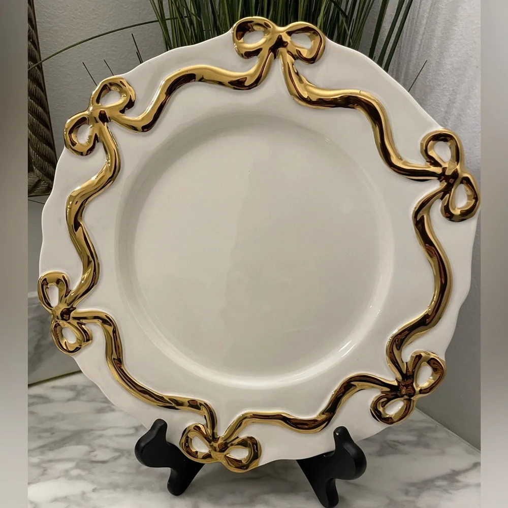 ❤️ ANTHROPOLOGIE BENEDITA GOLD BOW STONEWARE DINNER PLATE NEW